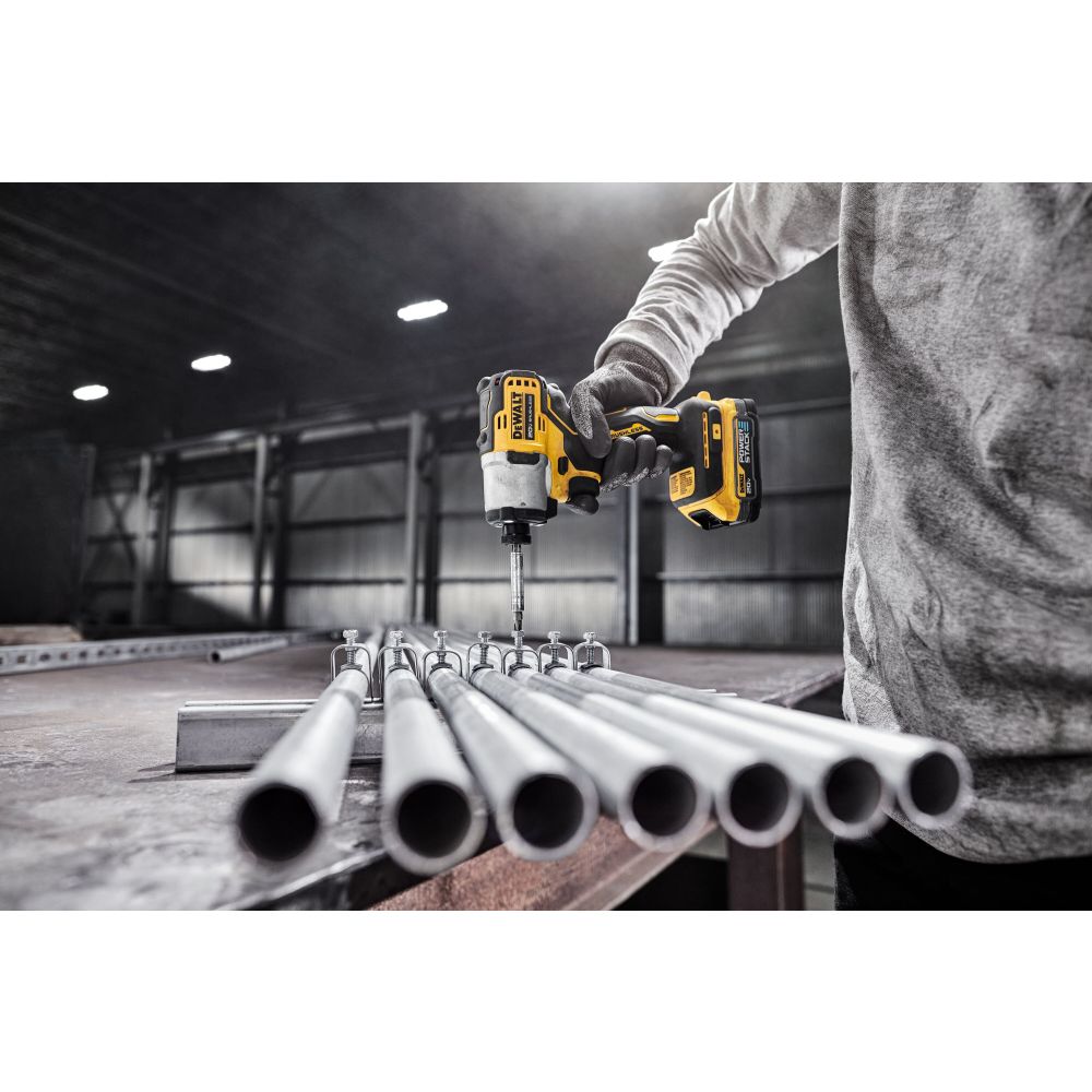 Аккумуляторный шуруповерт DEWALT DCF840N, 18 В, 192 Нм, 4200 уд/мин, без АКБ и ЗУ (DCF840N-XJ)