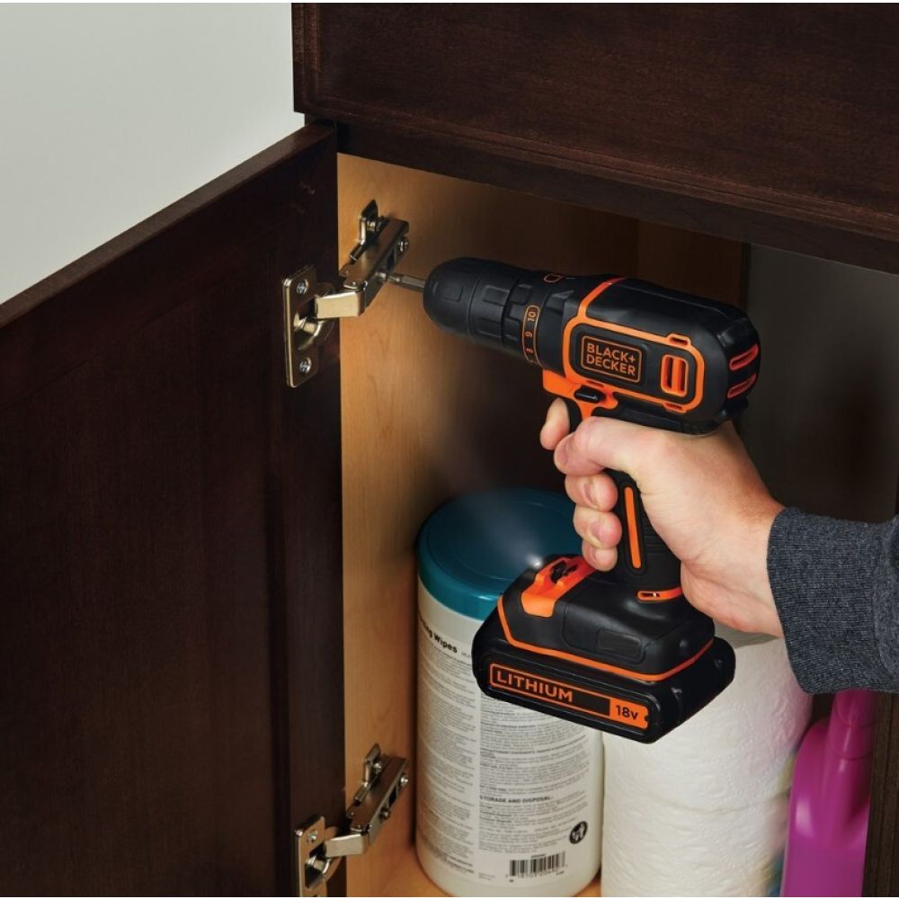 Аккумуляторная дрель-шуруповерт BLACK+DECKER BDCDC18K1B, 18.0 В, 2 Li-Ion аккумулятора 1.5 Ач