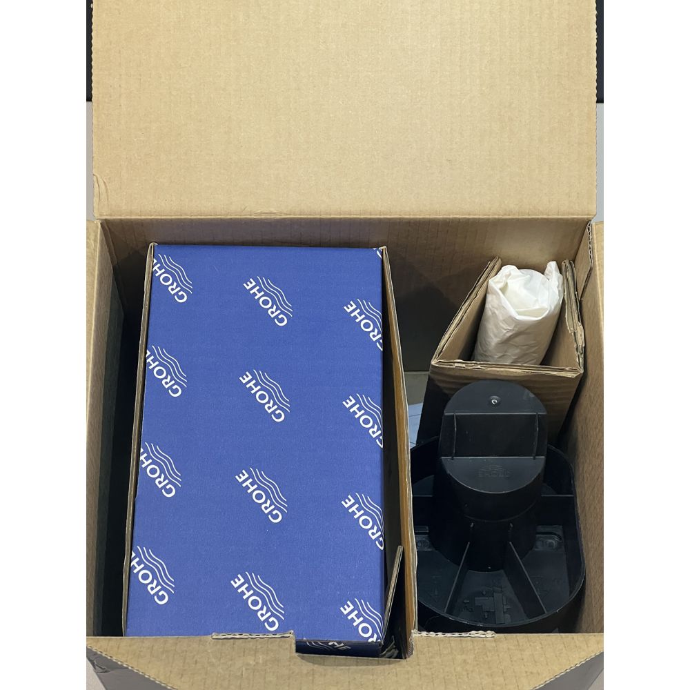 Смеситель для ванны GROHE Eurosmart в комплекте с монтажной частью, хром (33305003/U), уцененный товар