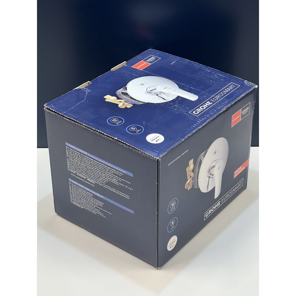 Смеситель для ванны GROHE Eurosmart в комплекте с монтажной частью, хром (33305003/U), уцененный товар