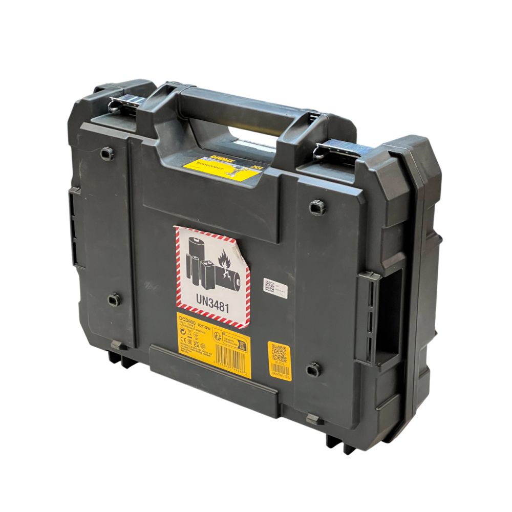 Дрель-шуруповерт DEWALT DCD800P2T, 18 В, 2000 об/мин, с 2 АКБ 5 Ач и ЗУ, в кейсе(УЦЕНЕННЫЙ ТОВАР) (DCD800P2T-QW/U1)