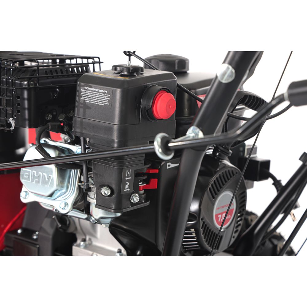 Бензиновый снегоуборщик ИНТЕРСКОЛ СМБ-61/7ЭФ, 7 л.с., 212 см³, 61 см (781.0.0.70)