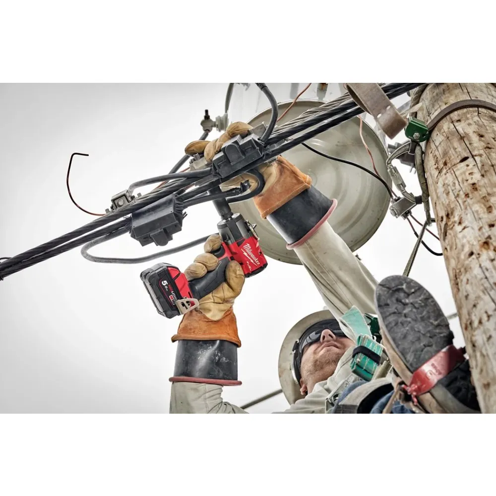 Аккумуляторный гайковёрт Milwaukee M18 FMTIW2F38-0X, 18 В, 745 Нм, без АКБ и ЗУ, в кейсе, 4933479153