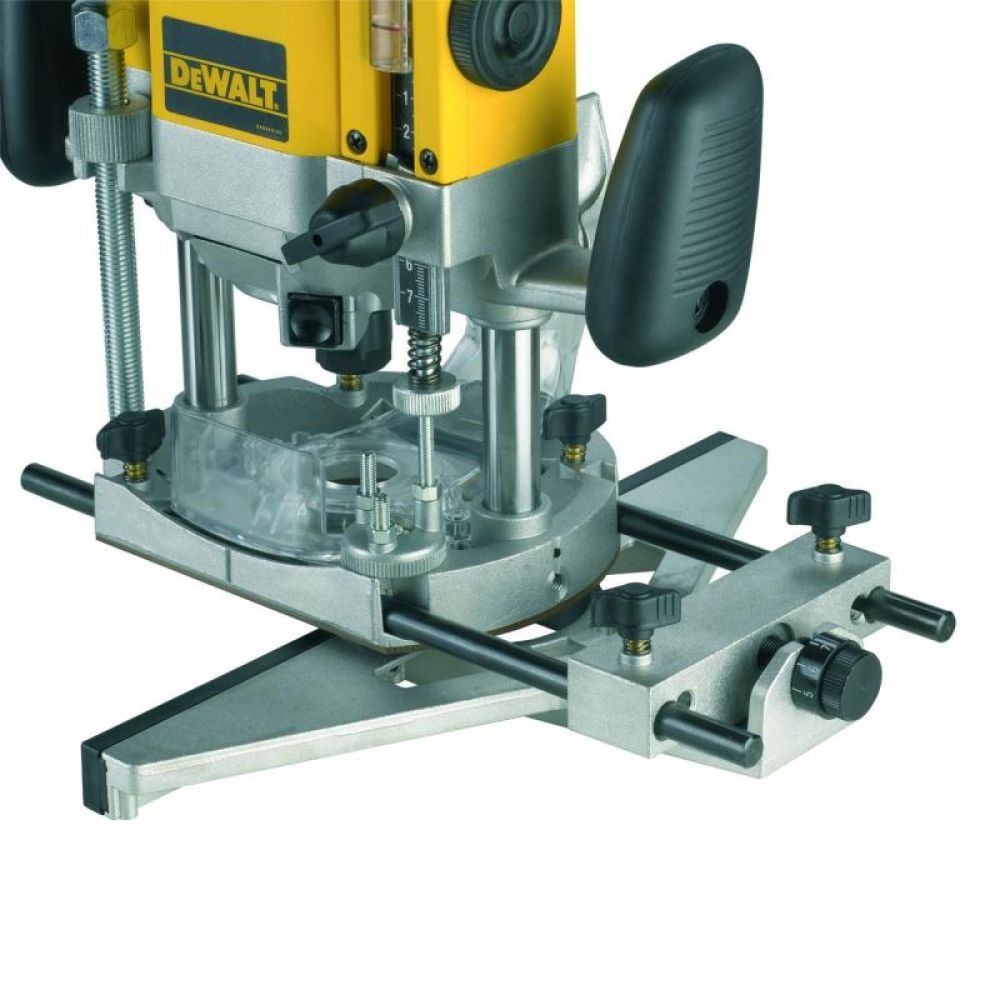 Фрезер двуручный DEWALT DW625E 2000Вт