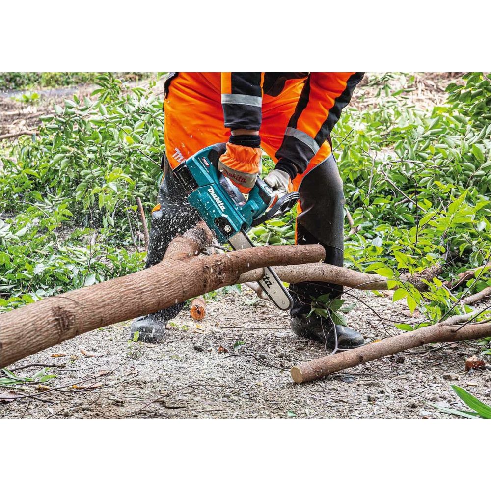 Аккумуляторная цепная пила Makita UC004GZ, 40 В, 35 см, без АКБ и ЗУ