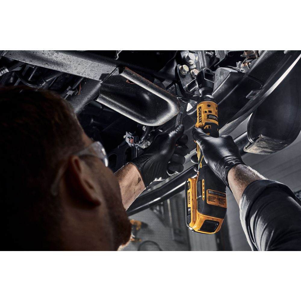 Аккумуляторный угловой гайковерт DEWALT DCF512N, с трещоткой, 18 В, 95 Нм, 250 об/мин, без АКБ и ЗУ (DCF512N-XJ)