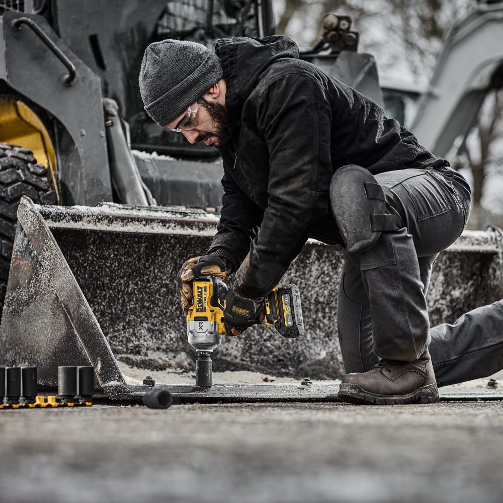 Аккумуляторный гайковерт DEWALT DCF964H2G, 18 В, 2576 Нм, 2015 уд/мин, с 2 АКБ 5 Ач и ЗУ, в чехле (DCF964H2G-QW)