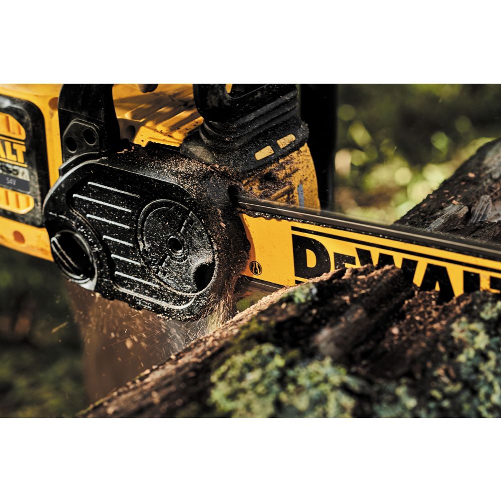 Аккумуляторная цепная пила DEWALT DCM575X1, 54 В, 40 см, 15 м/с, с АКБ 3 Ач и ЗУ (DCM575X1-QW)