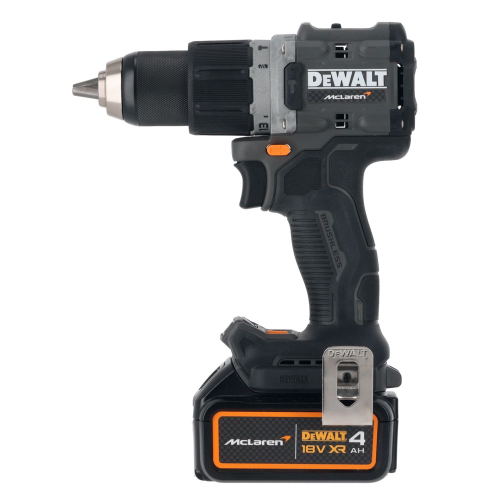 Аккумуляторный набор DEWALT McLaren Limited Edition DCK200MM2T: дрель-шуруповерт + шуруповерт, с 2 АКБ 4 Ач и ЗУ, в кейсе TSTAK