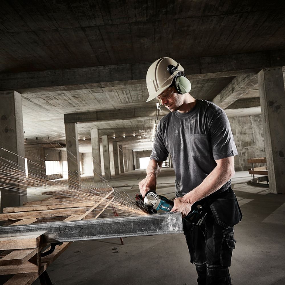 Аккумуляторная угловая шлифмашина Makita DGA504Z, 18 В, 125 мм, 8500 об/мин, без АКБ и ЗУ