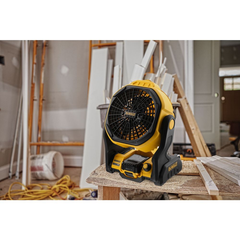 Аккумуляторный вентилятор DEWALT DCE512P1, 18 В, 28 м³/мин, c АКБ 5 Ач и ЗУ