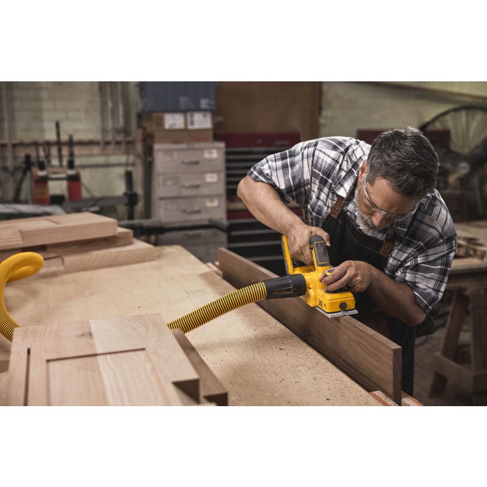 Аккумуляторный рубанок DEWALT DCP580NT, 18 В, 15000 об/мин, 82 мм, без АКБ и ЗУ, в кейсе TSTAK (DCP580NT-XJ)