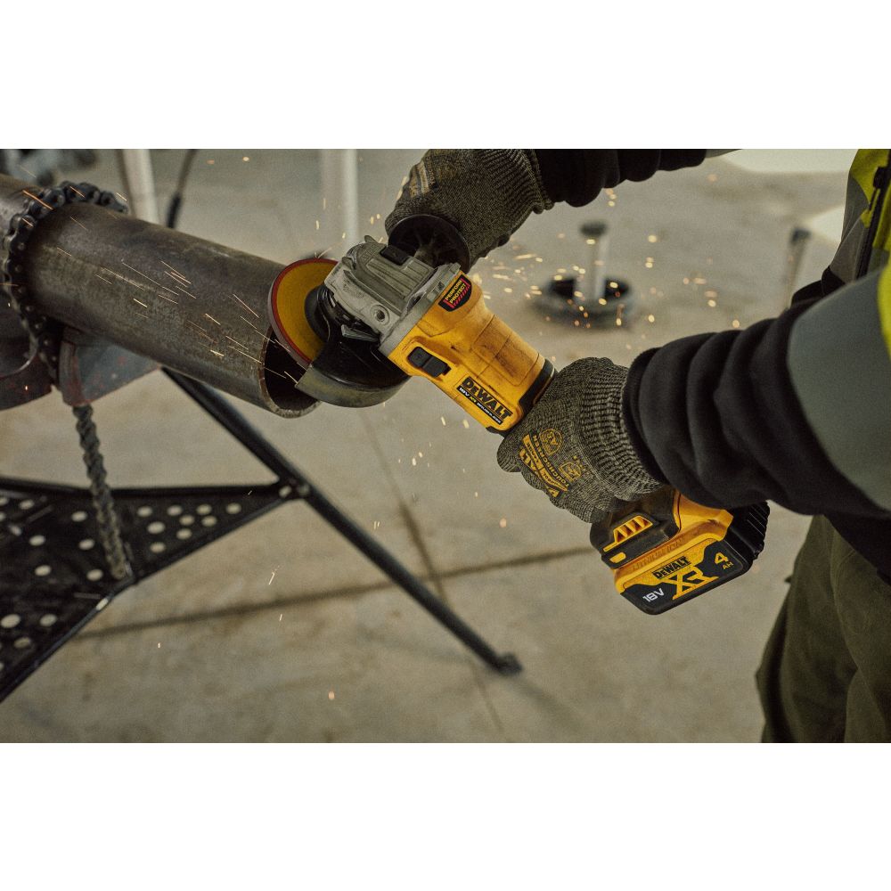 Аккумуляторная угловая шлифмашина DEWALT DCG407N, 18 В, 125 мм, 9000 об/мин, без АКБ и ЗУ (DCG407N-XJ)