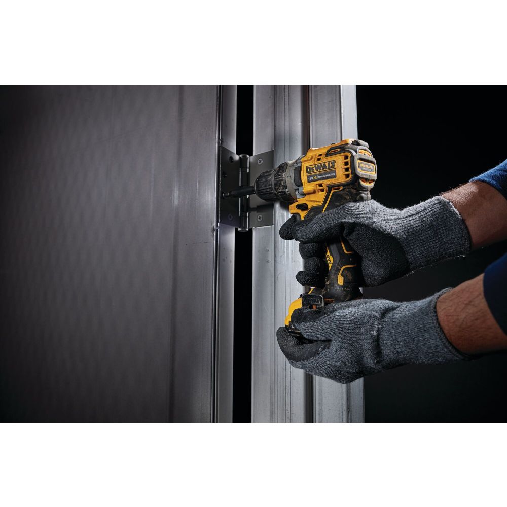 Аккумуляторная дрель-шуруповерт DEWALT DCD701NT, 12 В, 1500 об/мин, без АКБ и ЗУ, в кейсе TSTAK (DCD701NT-XJ)