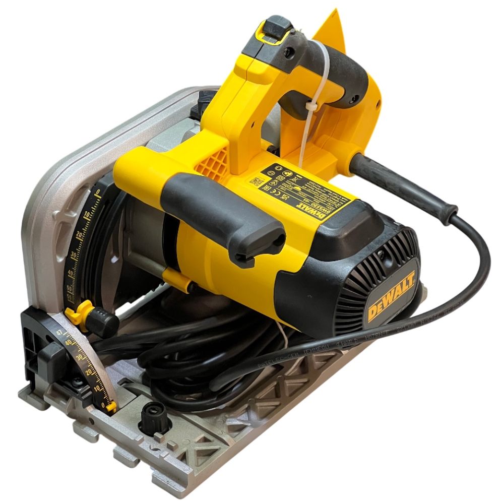 Дисковая пила DEWALT DWS520KT, 1300 Вт, 165 мм, 4000 об/мин, в кейсе TSTAK (DWS520KT-QS/U1), уцененный товар