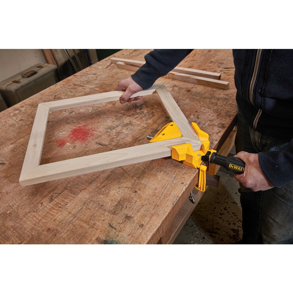 Угловая струбцина DEWALT DWHT83853-0, 57 мм, 112 кг