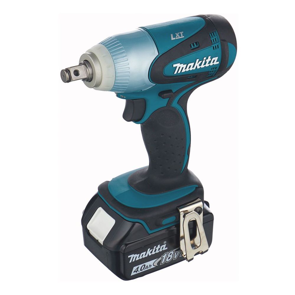 Аккумуляторный ударный гайковерт Makita DTW251RME, 18 В, 230 Нм, 3200 уд/мин, с 2 АКБ 4 Ач и ЗУ, в кейсе