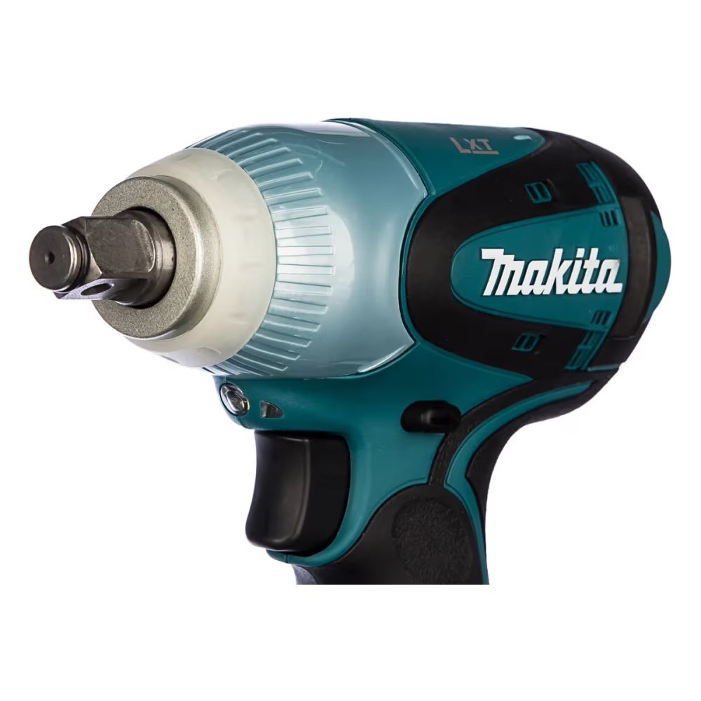 Аккумуляторный ударный гайковерт Makita DTW251RME, 18 В, 230 Нм, 3200 уд/мин, с 2 АКБ 4 Ач и ЗУ, в кейсе