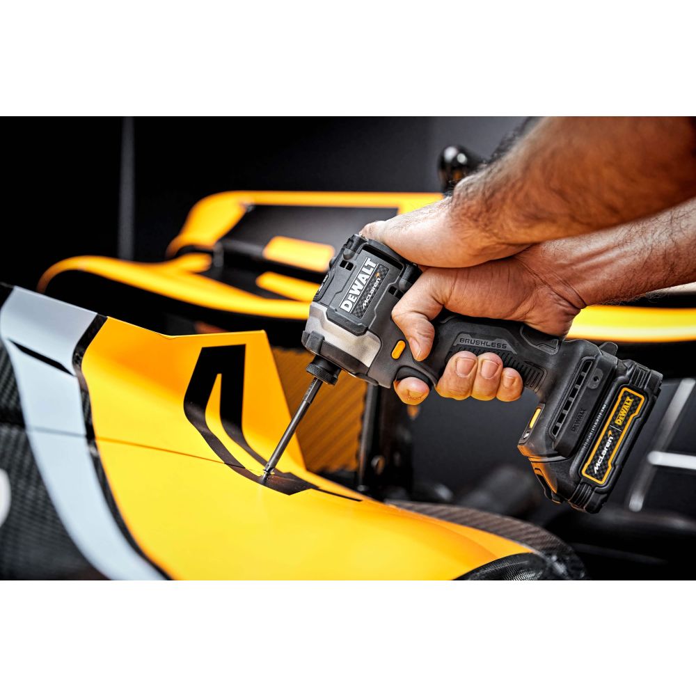 Шуруповерт DEWALT McLaren Limited Edition DCF85ME2GT, 18 В, 205 Нм, с 2 АКБ 1.7 Ач и ЗУ, в кейсе TSTAK (DCF85ME2GT-QW)