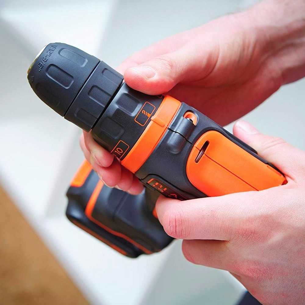 Аккумуляторная дрель-шуруповерт BLACK+DECKER BDCDD12K1, 10 В, 1.5 Ач , Li-Ion