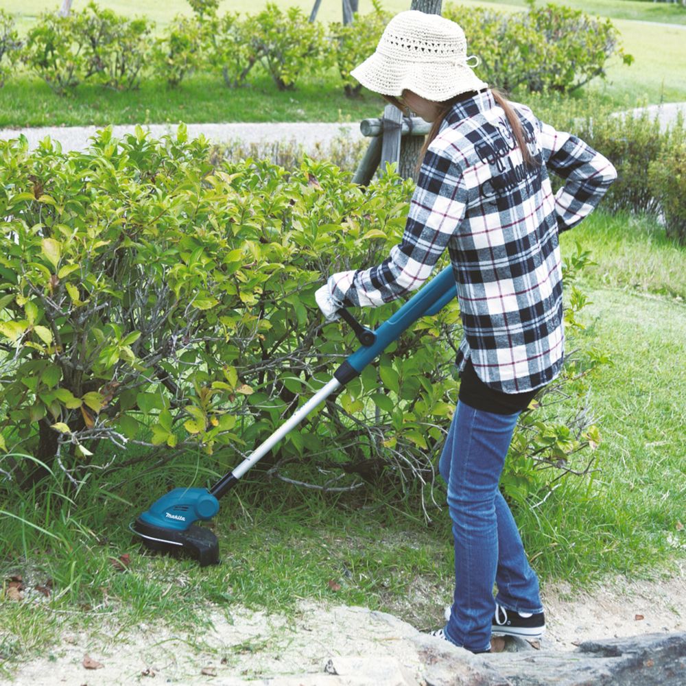 Аккумуляторный триммер Makita DUR181RF, с АКБ 3 Ач и ЗУ