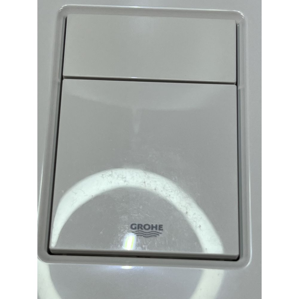 Панель смыва для унитаза GROHE Skate Cosmopolitan, 3 режима, альпин-белый (38732SH0/U), уцененный товар