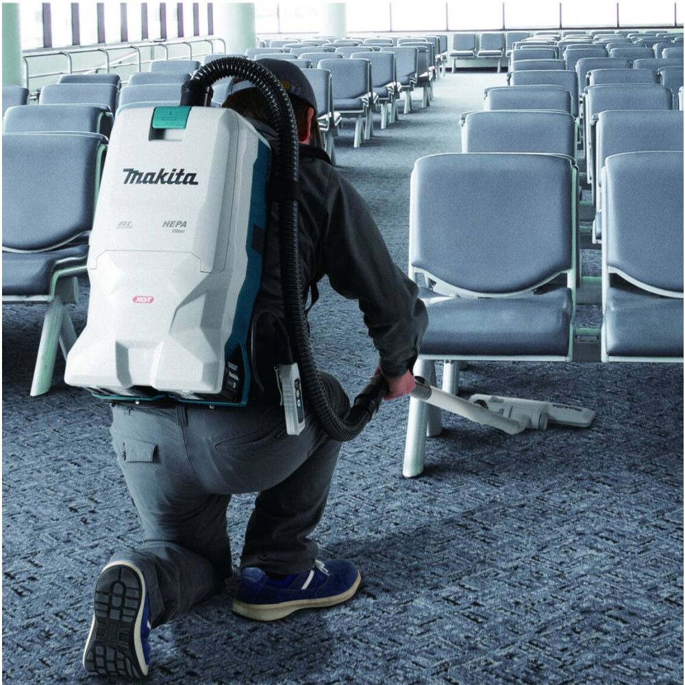 Аккумуляторный ранцевый пылесос Makita VC011GZ01, 40 В, 6 л, без АКБ и ЗУ