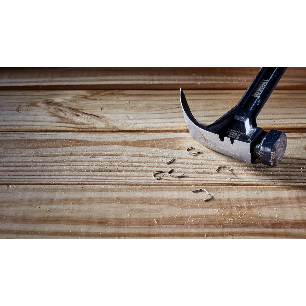 Молоток с закруглённым гвоздодёром DEWALT, 454 г (DWHT51002-0)