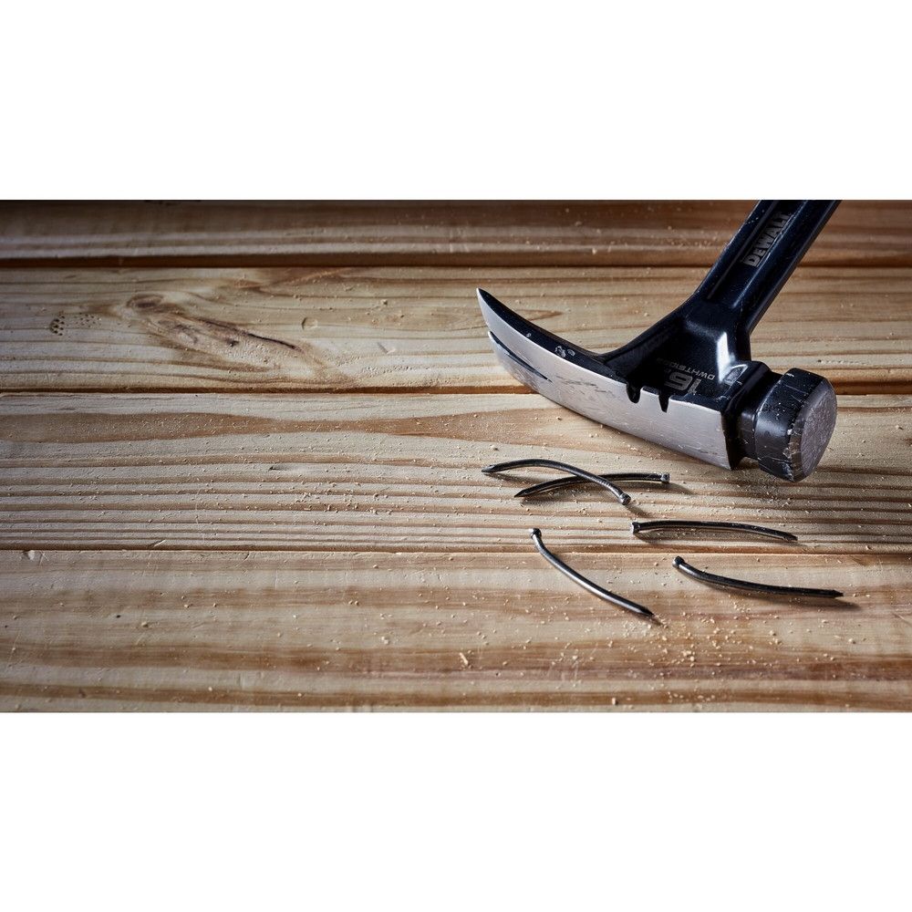 Молоток с прямым заострённым гвоздодёром DEWALT, 454 г (DWHT51003-0)