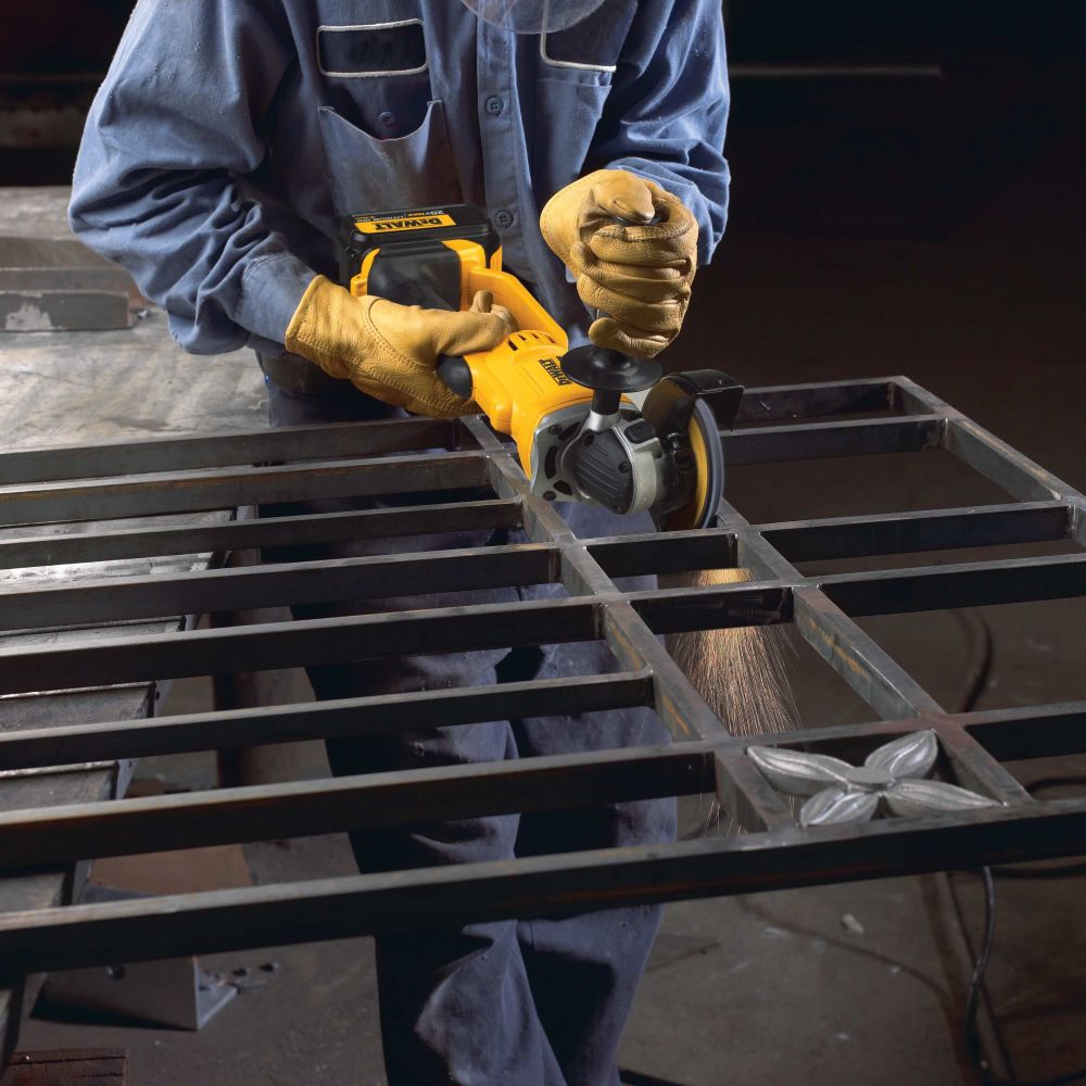 Аккумуляторная угловая шлифмашина DEWALT DCG412NT, 18 В, 125 мм, 7000 об/мин, без АКБ и ЗУ, в кейсе TSTAK (DCG412NT-XJ)