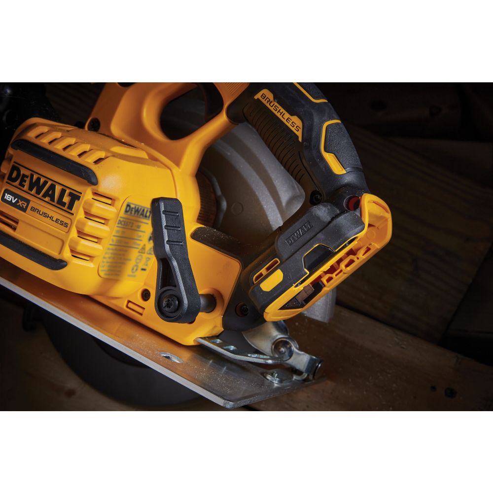 Аккумуляторная дисковая пила DEWALT DCS573NT, 18/54 В, 190 мм, 5500 об/мин, без АКБ и ЗУ, в кейсе TSTAK (DCS573NT-XJ)