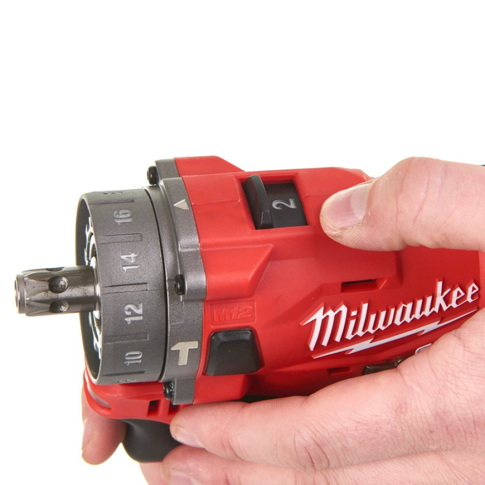 Аккумуляторная ударная дрель Milwaukee M12 FUEL FPDX-0, 12В, без АКБ и ЗУ, 4933464135
