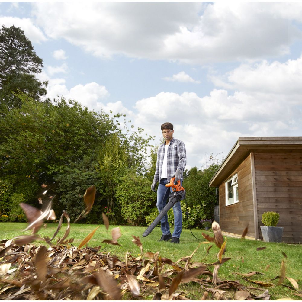 Воздуходув/пылесос садовый сетевой мусоросборник-рюкзак BLACK+DECKER BEBLV290, 2900 Вт, 55 л.