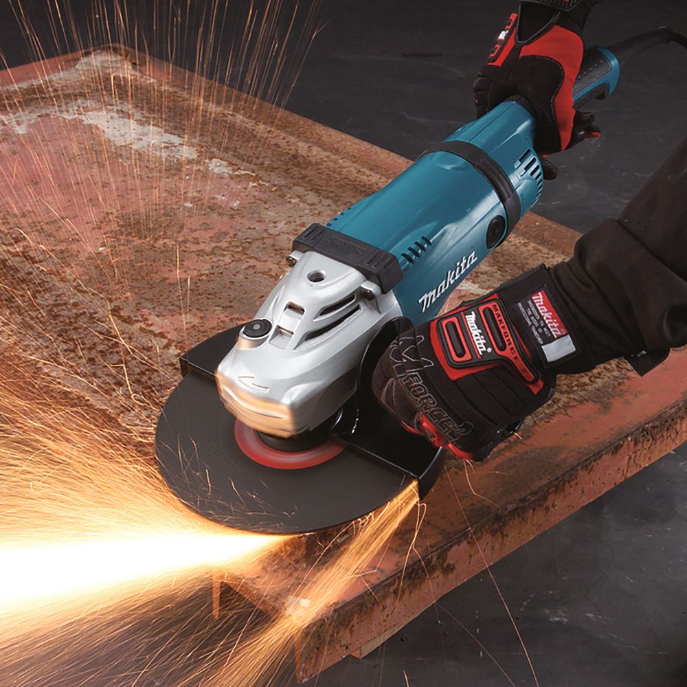 Угловая шлифовальная машина Makita 2600 Вт, 180 мм, 8500 об/мин, GA7040SF01