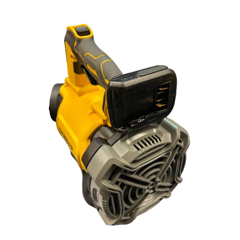 Аккумуляторная воздуходувка DEWALT DCMBL562N, 18 В, 764 м³/ч, без АКБ и ЗУ (УЦЕНЕННЫЙ ТОВАР) (DCMBL562N-XJ/U)