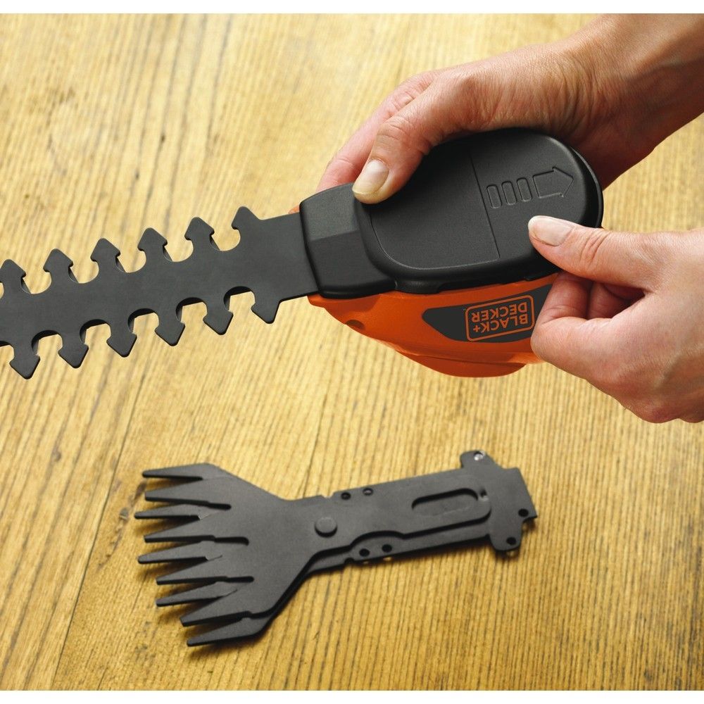 Аккумуляторные садовые ножницы BLACK+DECKER, 7 В, 15 см, со встроенной АКБ 1.2 Ач и ЗУ, GSL700KIT + перчатки и ручные ножницы