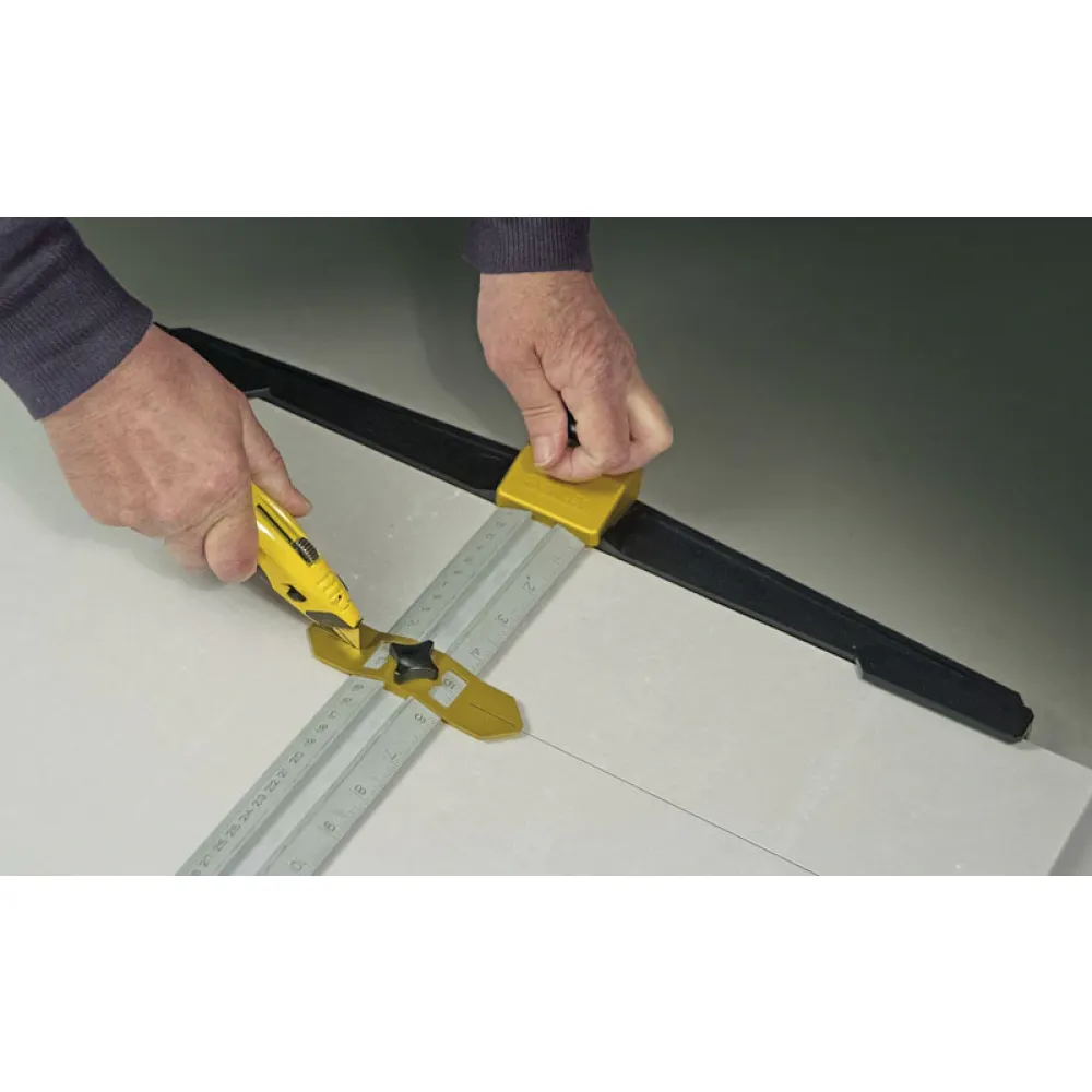 Угольник Т-образный для раскроя гипсокартонных плит складной STANLEY STHT1-05933