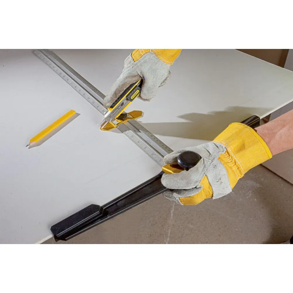 Угольник Т-образный для раскроя гипсокартонных плит складной STANLEY STHT1-05933