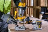 Аккумуляторный вертикальный фрезер DEWALT DCW604P1, 18 В, 25500 об/мин, 55 мм, с АКБ 5 Ач и ЗУ (DCW604P1N-XJ)