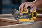 Аккумуляторная эксцентриковая шлифмашина DEWALT DCW210P1T, 18 В, 125 мм, 12000 кол/мин, с АКБ 5 Ач и ЗУ, в кейсе TSTAK