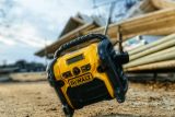 Аккумуляторный радиоприемник DEWALT DCR020, 12/18 В, с возможностью работы от сети, 10 Вт, без АКБ и ЗУ (DCR020-QW)