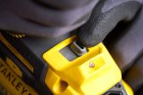 Аккумуляторный гайковерт STANLEY SFMCF940M1, 950 Нм, 2600 уд/мин, с АКБ 4 Ач и ЗУ, в сумке (SFMCF940M1-QW)