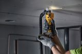 Аккумуляторный фрезер для гипсокартона DEWALT DCE555P1, 18 В, 26000 об/мин, с АКБ 5 Ач и ЗУ (DCE555P1N-XJ)
