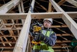 Аккумуляторная сабельная пила DEWALT DCS369P1, 18 В, 2800 ход/мин, 16 мм, с АКБ 5 Ач и ЗУ (DCS369P1N-XJ)