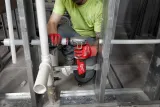 Аккумуляторный расширительный инструмент Milwaukee M12 FPXP-I10202C, 12 В, с 2 АКБ 2 Ач и ЗУ, в кейсе, 4933472020