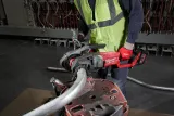 Аккумуляторный резьбонарезной инструмент Milwaukee M18 FPT2-121C, для труб 2", 18 В, c АКБ 12 Ач и ЗУ, в кейсе, 4933478597