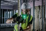 Аккумуляторный лазерный нивелир DEWALT DCLE34021D1, 18 В, зеленый луч, 55 м, с АКБ 2 Ач и ЗУ, в кейсе (DCLE34021D1-QW)