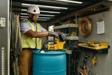Аккумуляторный насос DEWALT DCE050N, 18 В, 37.5 л/мин, без АКБ и ЗУ