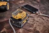USB-адаптер для аккумуляторов DEWALT DCB094K, 18/54 В, 2.4 и 5 А (DCB094K-QW)