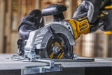 Аккумуляторная дисковая пила DEWALT DCS571E1T, 18 В, 115 мм, 4500 об/мин, с АКБ 1.7 Ач и ЗУ, в кейсе TSTAK (DCS571E1T-XJ)